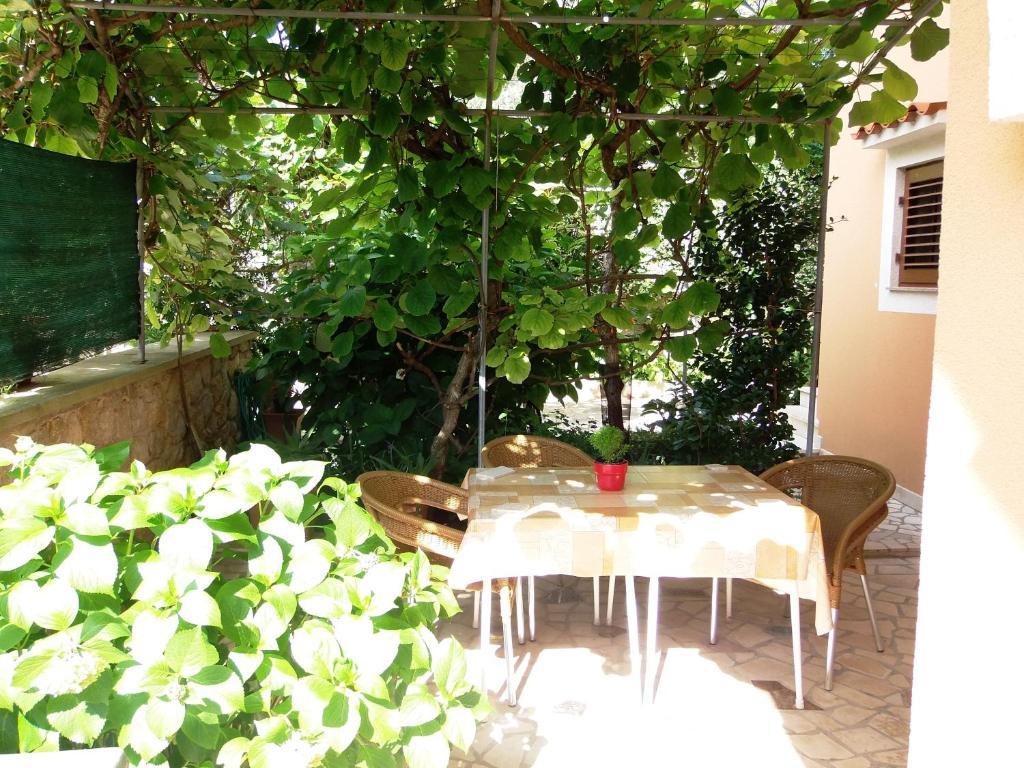 Apartments Beba Mali Losinj Room photo