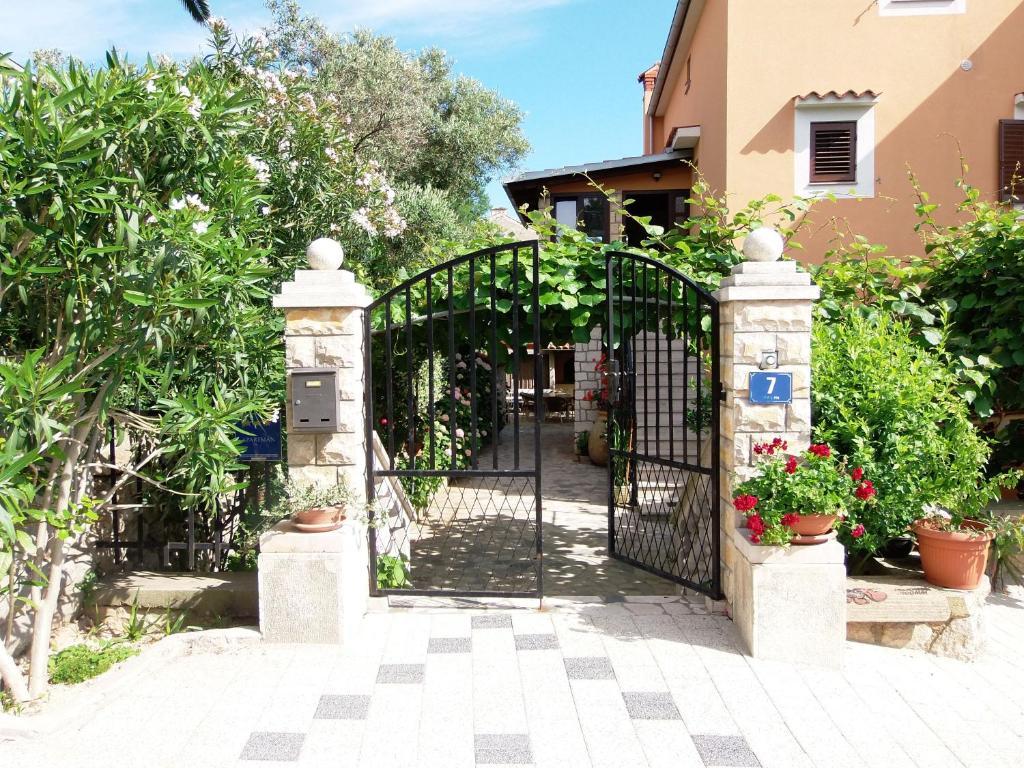 Apartments Beba Mali Losinj Room photo