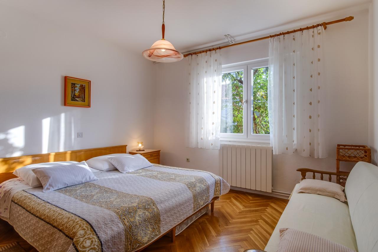 Apartments Beba Mali Losinj Exterior photo