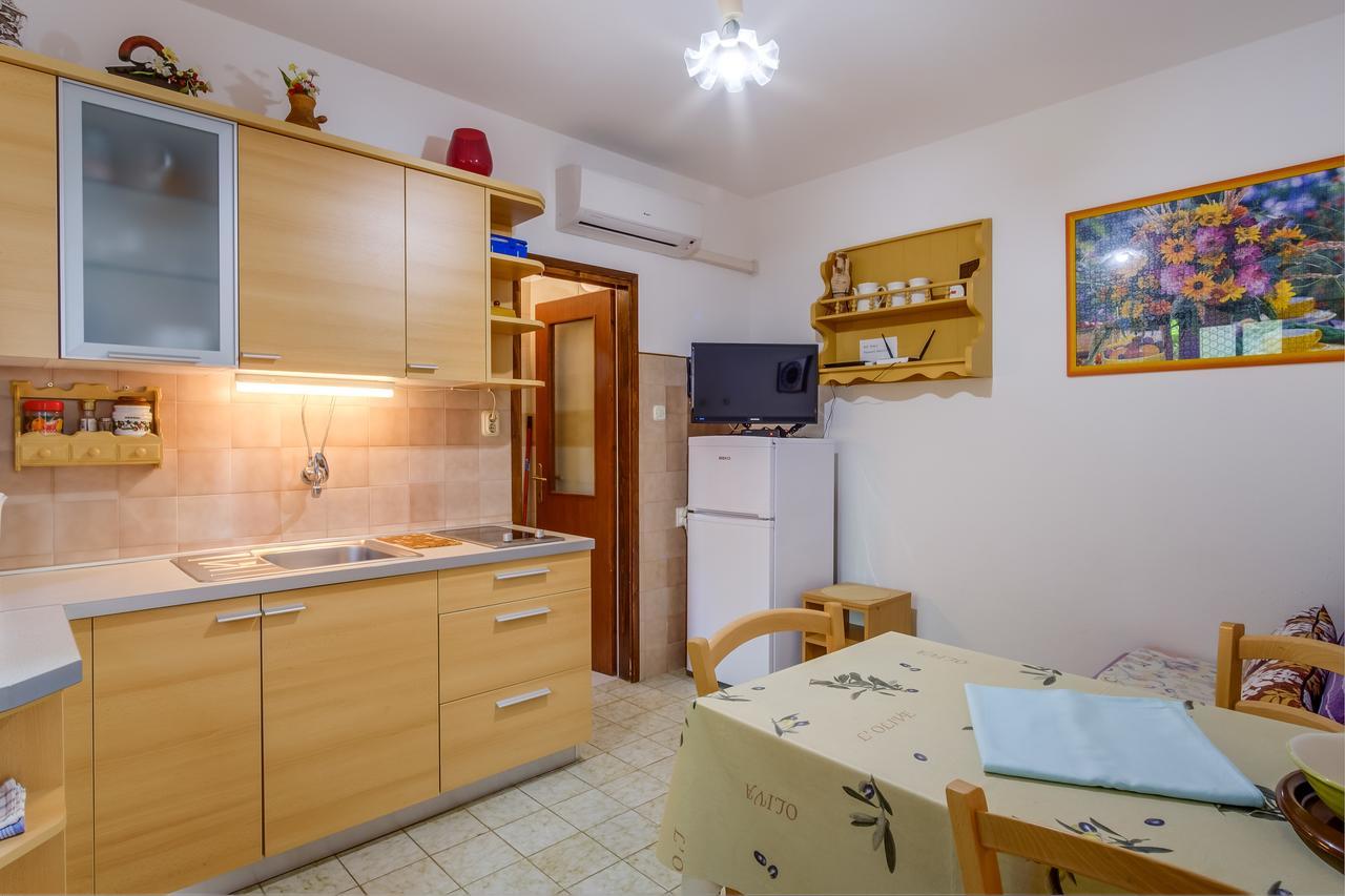 Apartments Beba Mali Losinj Exterior photo