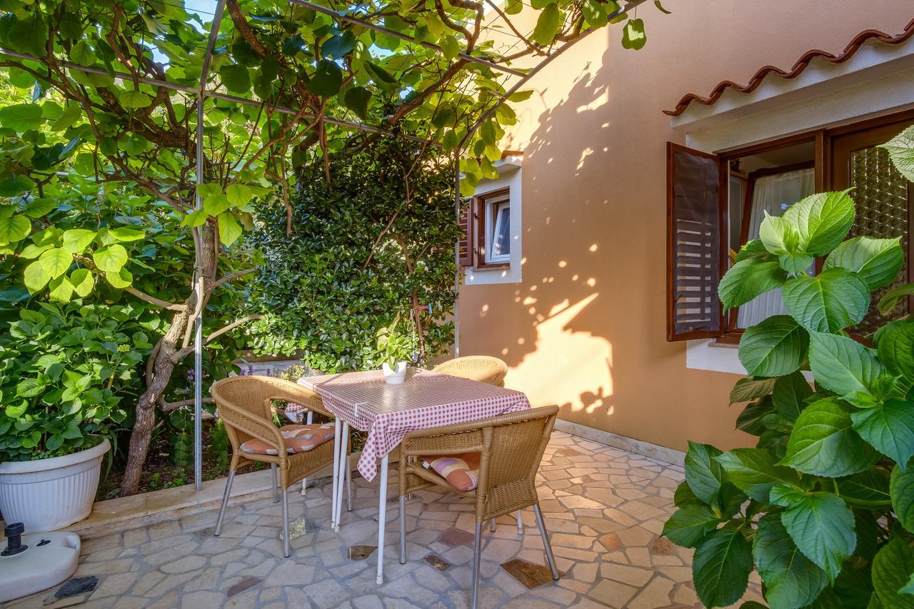 Apartments Beba Mali Losinj Exterior photo